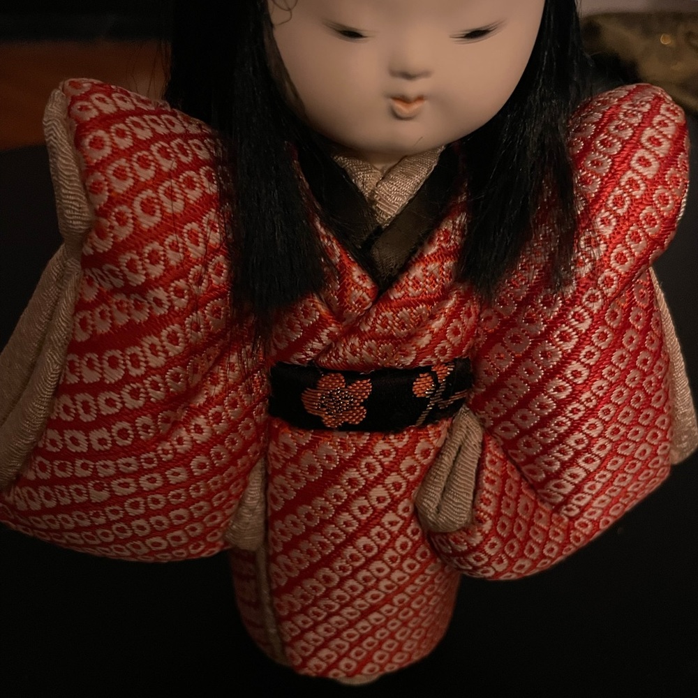 Traditional Japanese Doll - Picture 4 of 6